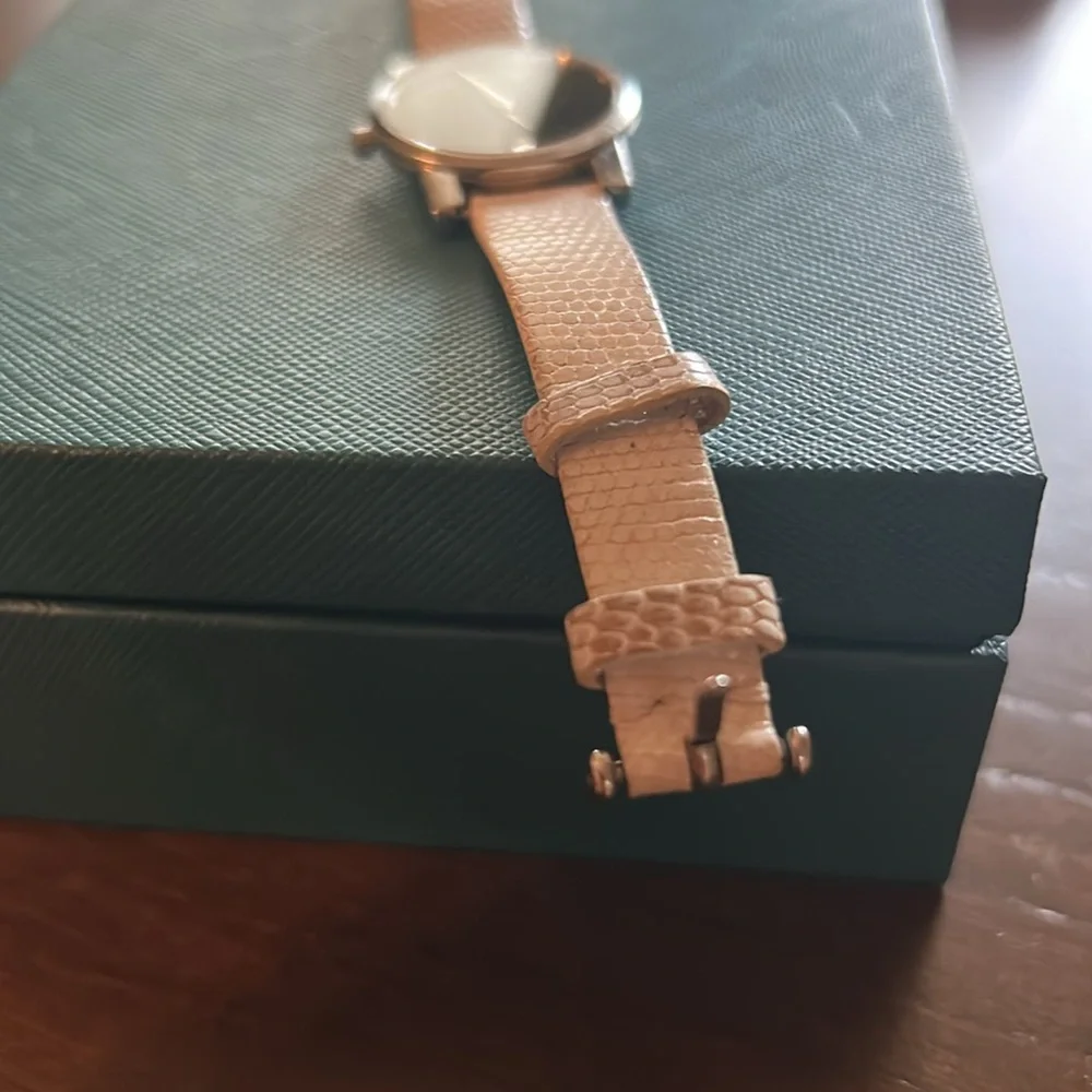 Movado watch women - Picture 4 of 4